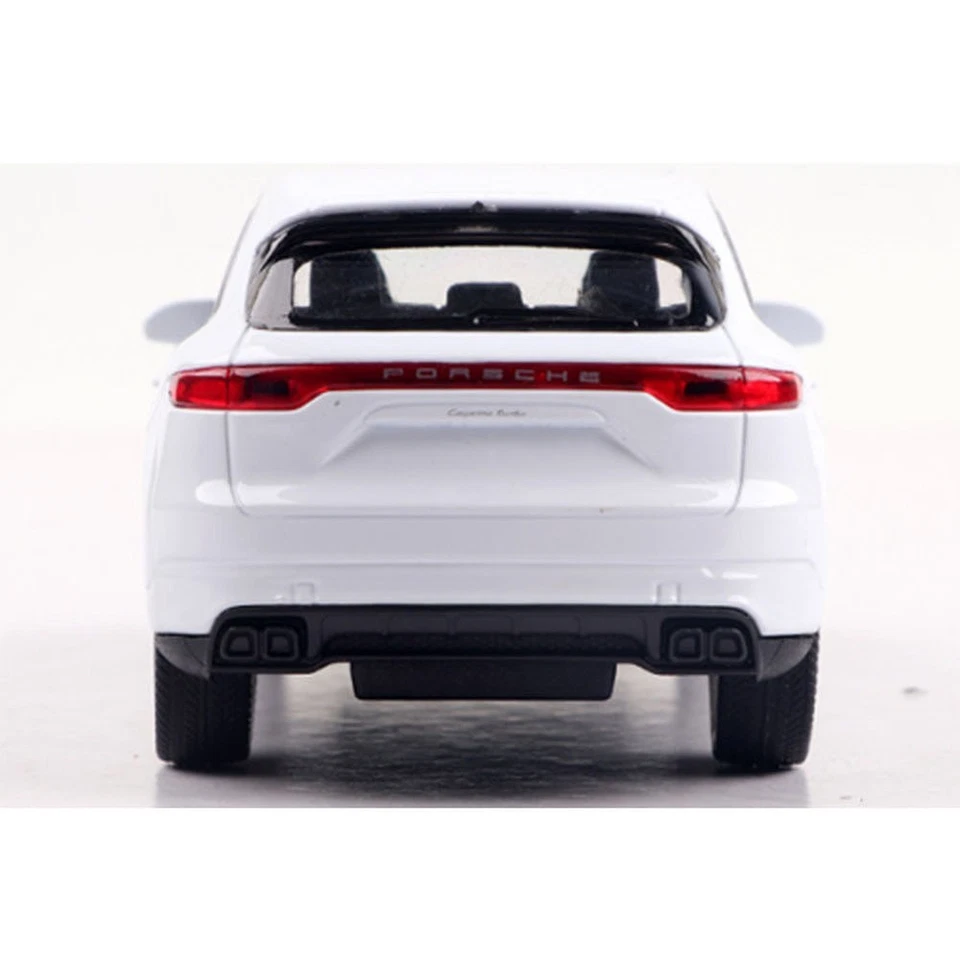 WELLY Porsche Cayenne Turbo 1:32 Diecast SUV Model Car Pull-Back Action - Image 3 of 4