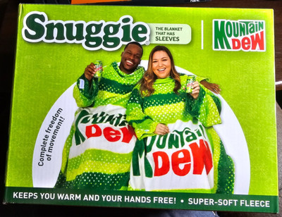 Snuggie MOUNTAIN DEW DO THE DEW 71'' x 54'' Super-Soft Fleece Blanket w Sleeve