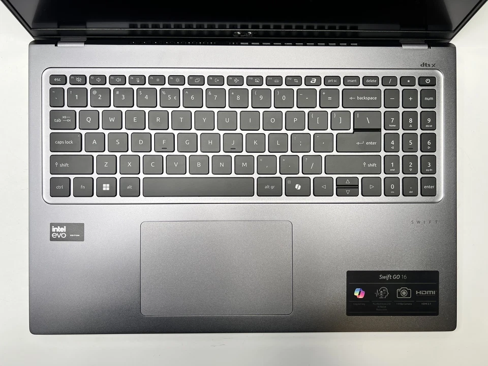 Acer Swift Go 16 16" FHD+ Ultra 9 185H 32GB RAM 1TB SSD Windows 11 Pantalla Táctil Foto 2 de 4