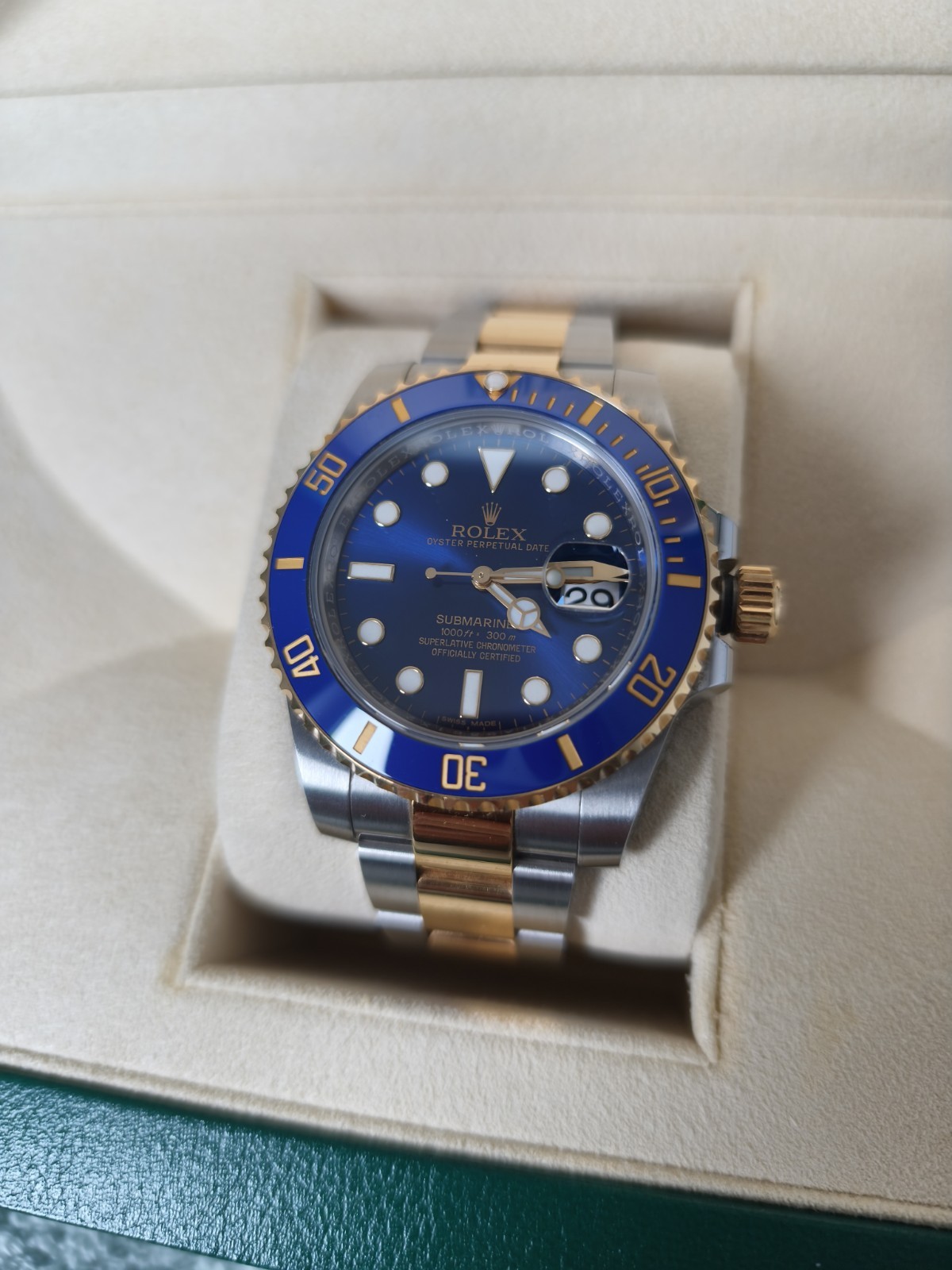 Rolex Submariner Ref ( 116613LB) 2016 Full Set, 1 Owner, Original AD Receipt.