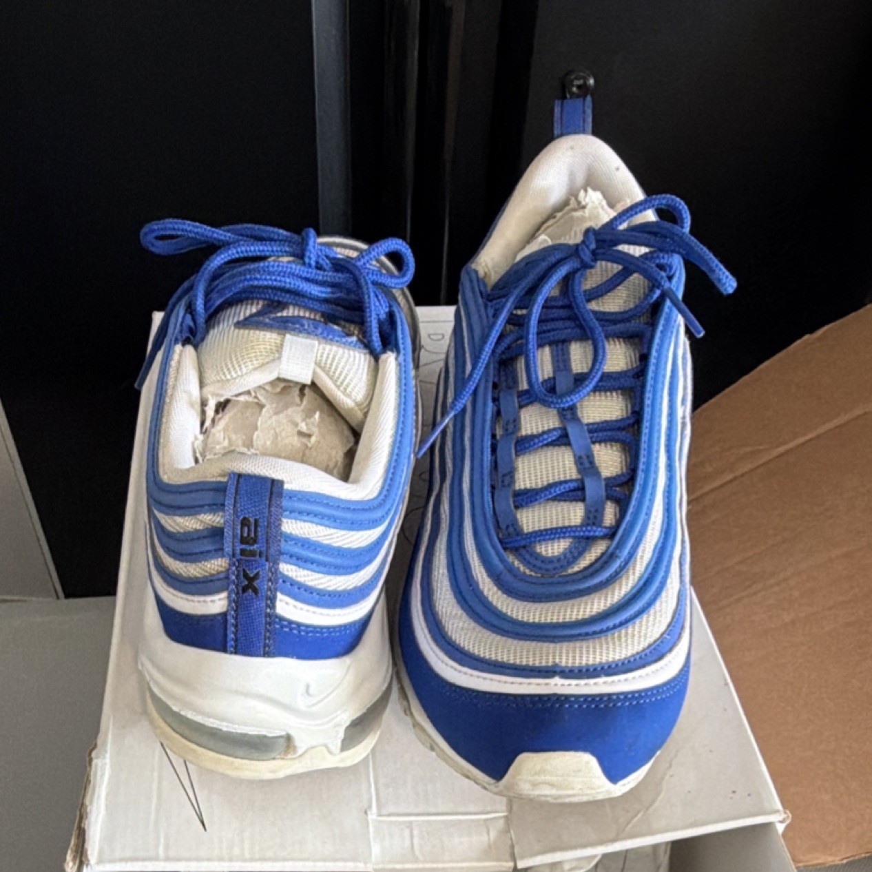 Lace Up Athletic Casual Men's (used)