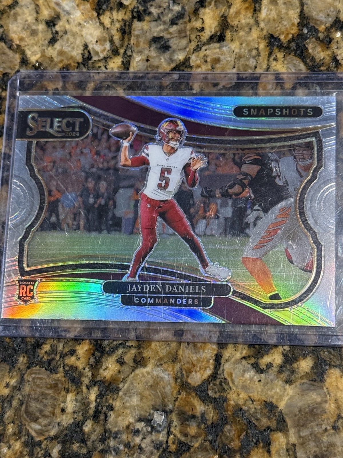 2024 Panini Select - Snapshots Jayden Daniels #15 Silver Prizm (RC)