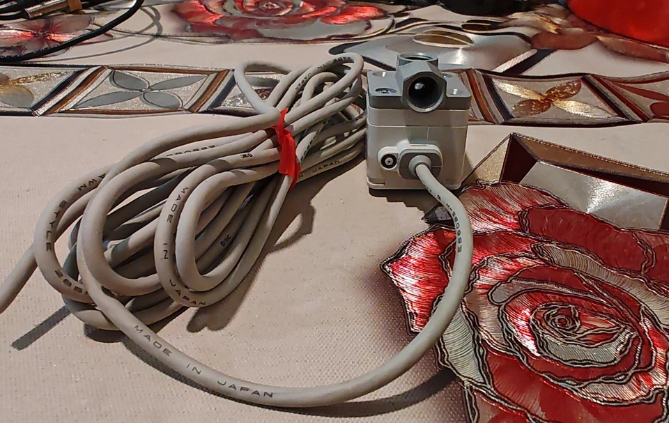 SMC ZSE40A-W1-T Pressure Sensor - Image 3 of 4