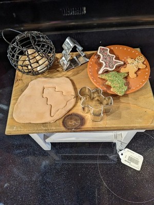 BRYERS CHOICE Cooking Cookies Baking Accessory Egg Table With Tag Collector 