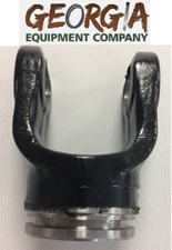 SERIES 4 METRIC WELD ON / PIN YOKE FOR INSIDE TRIANGLE TUBING EUROCARDAN 1704029