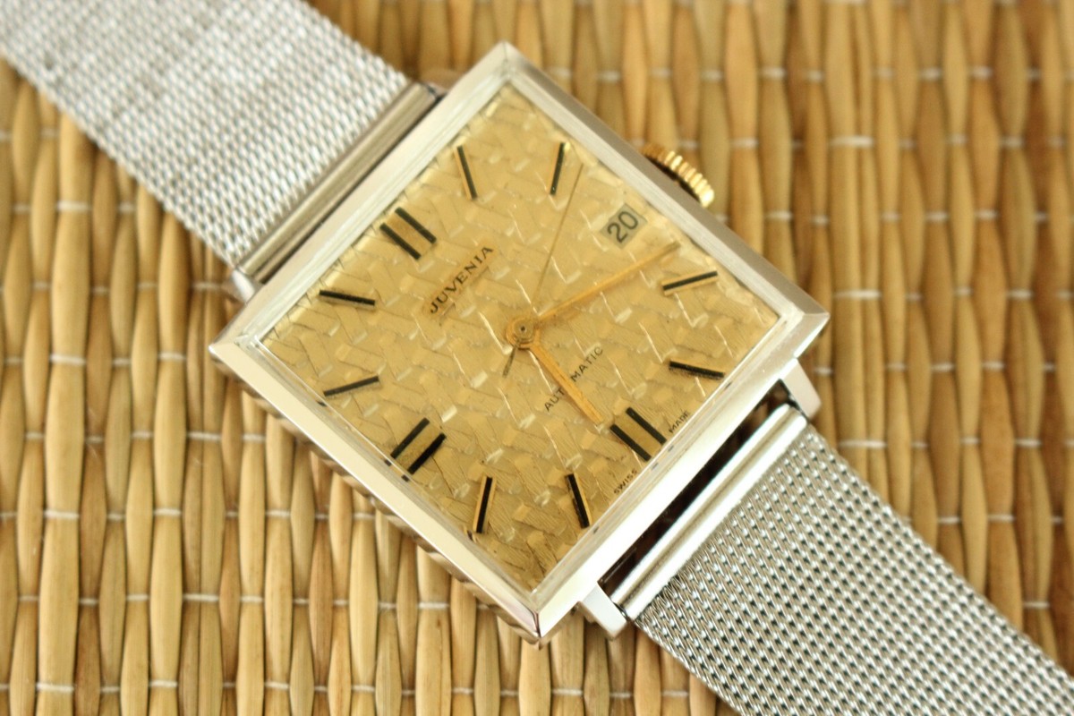 AOK VINTAGE JUVENIA GOLD GUILLOCHE DATE DIAL MILANESE MESH BAND