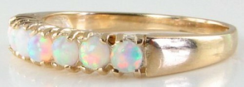 CLASSIC ENGLISH 9CT YELLOW GOLD FIERY OPAL HALF ETERNITY RING Free resize - Picture 4 of 5