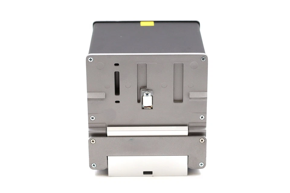 Cisco IE 2000 16-Port 10/100 Managed Industrial Switch P/N: IE-2000-16TC-G-L - Image 3 of 4