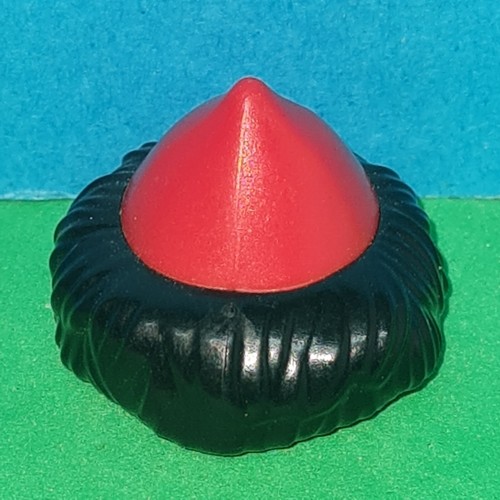 Lot De Chapeaux Playmobil Rouges - Catégorie 3 - Accessoires D'occasion - Très Bon état