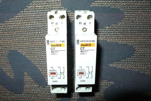 Contacteur Merlin Gerin 16A 220V 1 Contact NO Et NC - Référence 15382 - Occasion Fonctionnel
