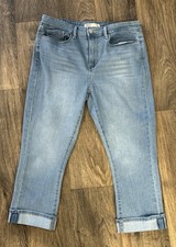 Levi Strauss Signature Women's Mid Rise Capri Jeans Size 10 Preowned