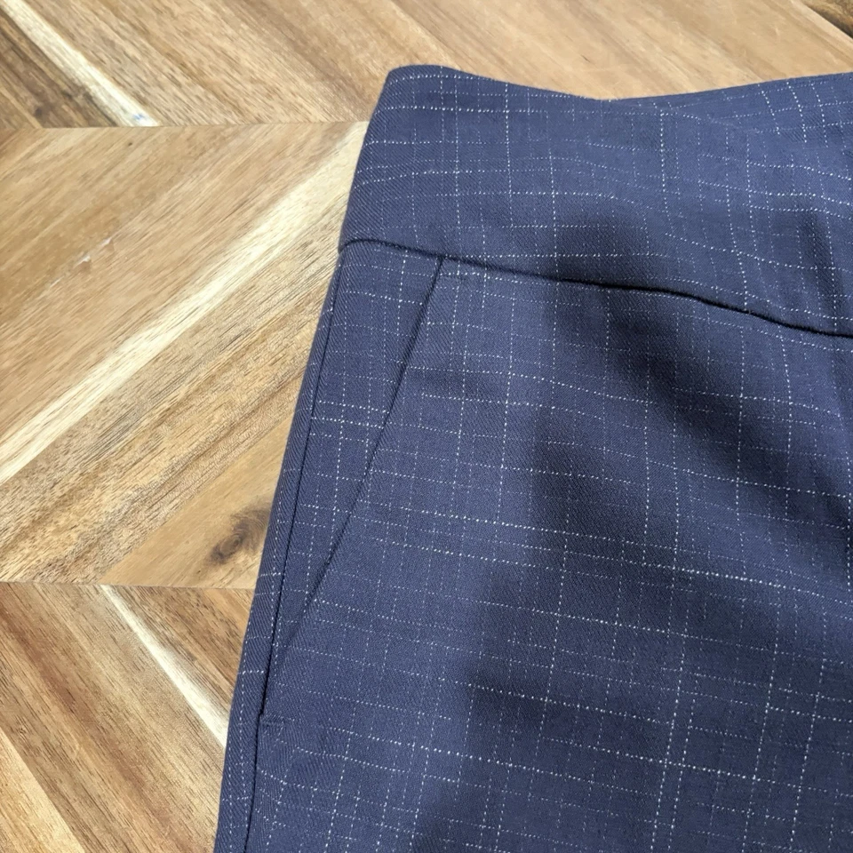 Pantalón recto Ann Taylor The Petite elástico sin temporada - talla 0P Foto 2 de 4