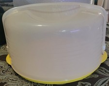 Tupperware Bake-N-Take Cake/Pie Carrier 3062B Yellow w/Dome Lid, Shear
