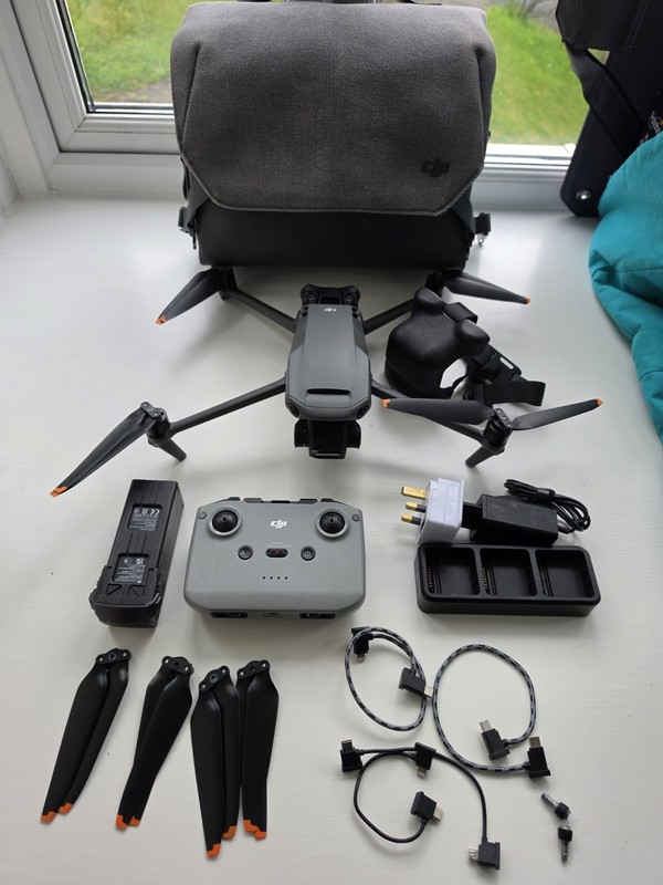 DJI Mavic 3
