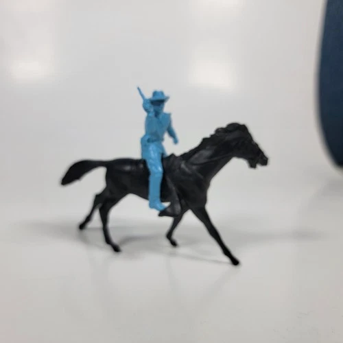 VINTAGE MARX FORT APACHE PLAYSET Calvary & HORSE VINYL