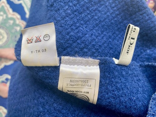 Dior Throw Blanket/Large scarf with logo Fringe Beautiful Blue - Picture 4 of 5