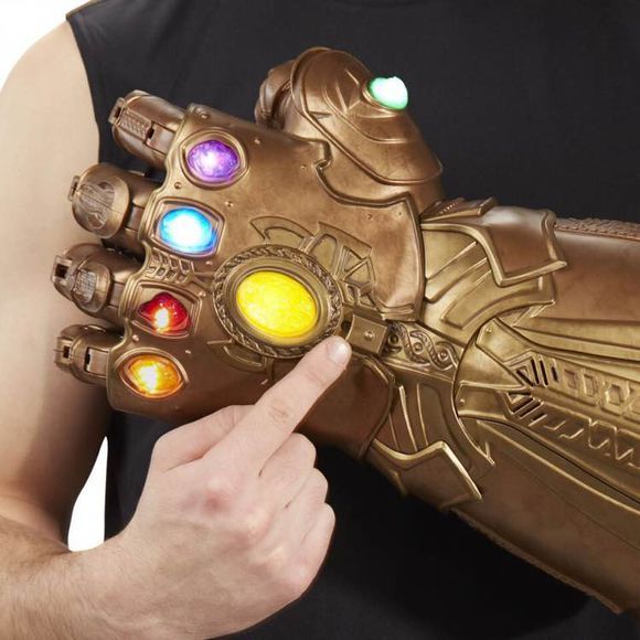 thanos hasbro gauntlet