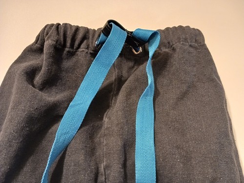 Reebok Black Cotton Denim Material Sling Bag w/Cinch Close & Front Pocket 90s - Picture 10 of 15