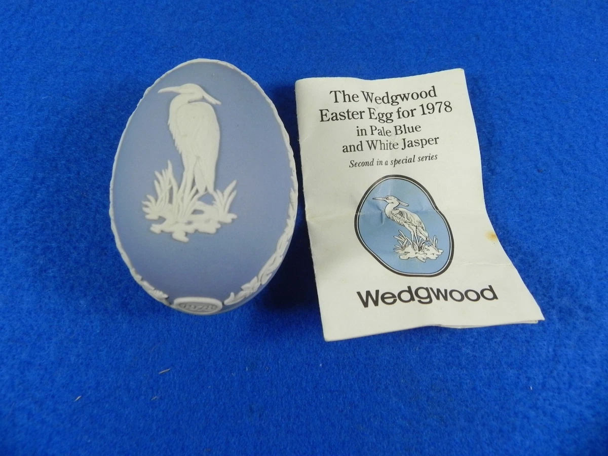 Vintage 1978 Wedgwood Blue & White Jasperware Heron Easter Egg Trinket Box VGC