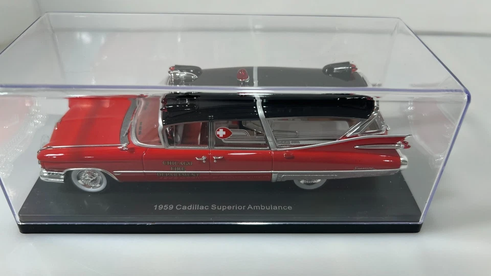 1/43 NEO CADILLAC S&S SUPERIOR AMBULANCE CHICAGO F.D. 1959 NEW - Image 4 of 4