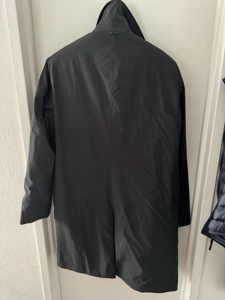 Trench coat masculino MANGO preto pequeno acolchoado tamanho grande à prova de vento e resistente à água - Imagem 2 de 4