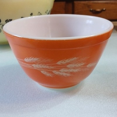 Pyrex 401 Orange Wheat Glass Mixing Bowl 750ml Small Round Original