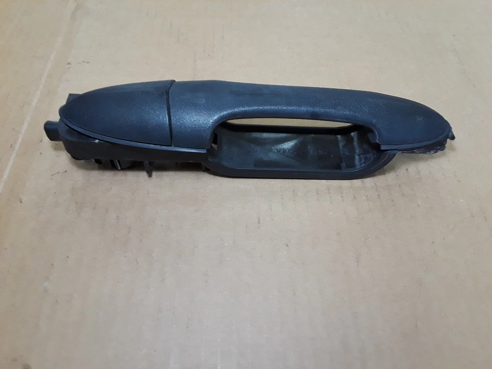 Manija de puerta exterior delantera derecha Ford Focus 2002 2007 OEM NEGRO J051 Foto 2 de 4