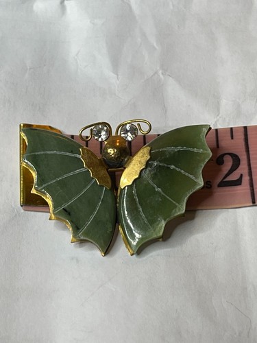 Jade Color Carved Butterfly Brooch Pin Gold-tone backing Rhinestone Eyes Vintage - Picture 2 of 12