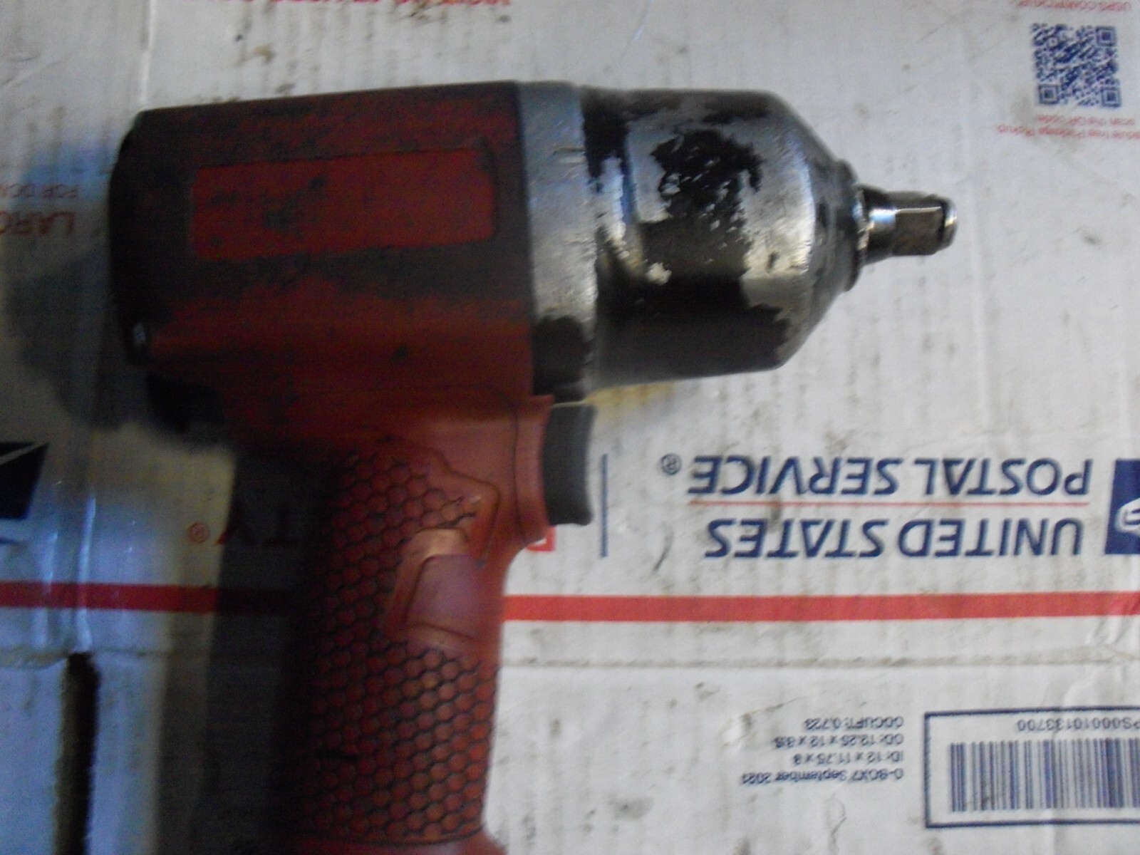 MATCO MT1769, 1/2" Air Impact Wrench . WORKS WELL.