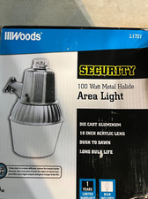 New Woods L1701 Security 100 Watt Metal Halide Dusk To Dawn Area Light        C1