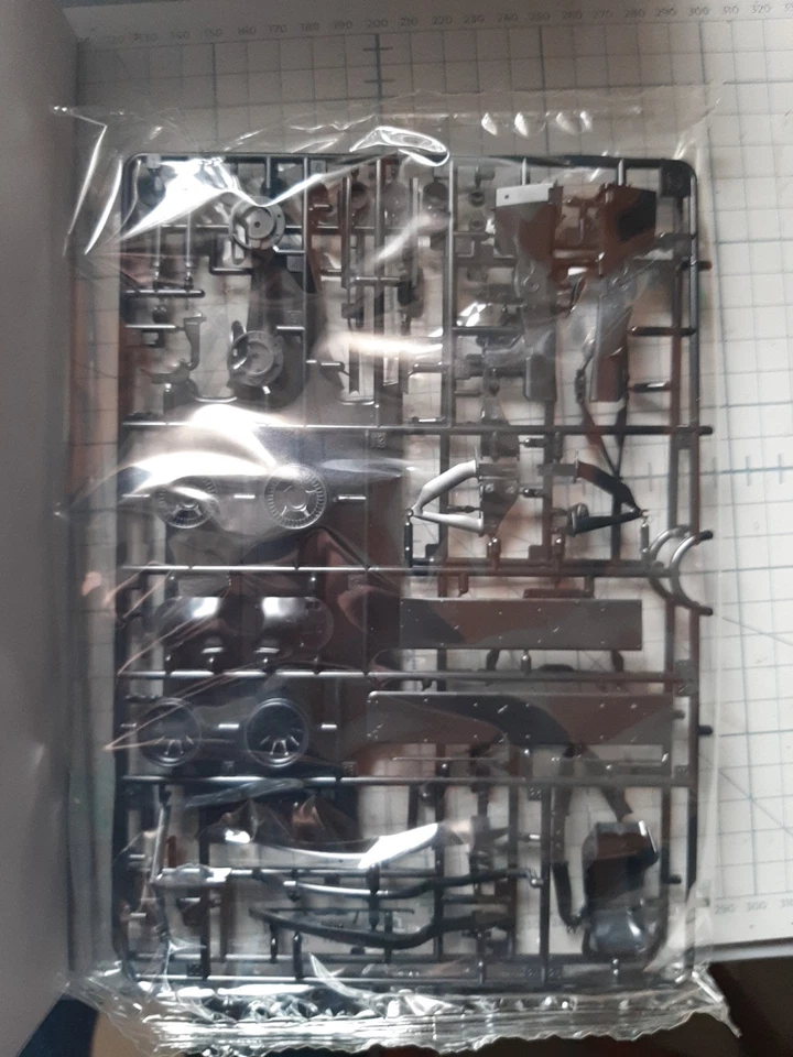 Kit Ebro 1:20 Mclaren Honda Mp4/30 - Immagine 4 di 4