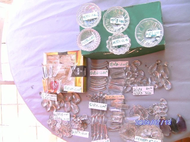 ancien lot divers pampilles,bobeches.....pour lustres,appliques... - Photo 2/4