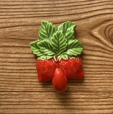 Vintage Ceramic Strawberry Wall Hook Japan Kitchen Decor Kitsch Fruit