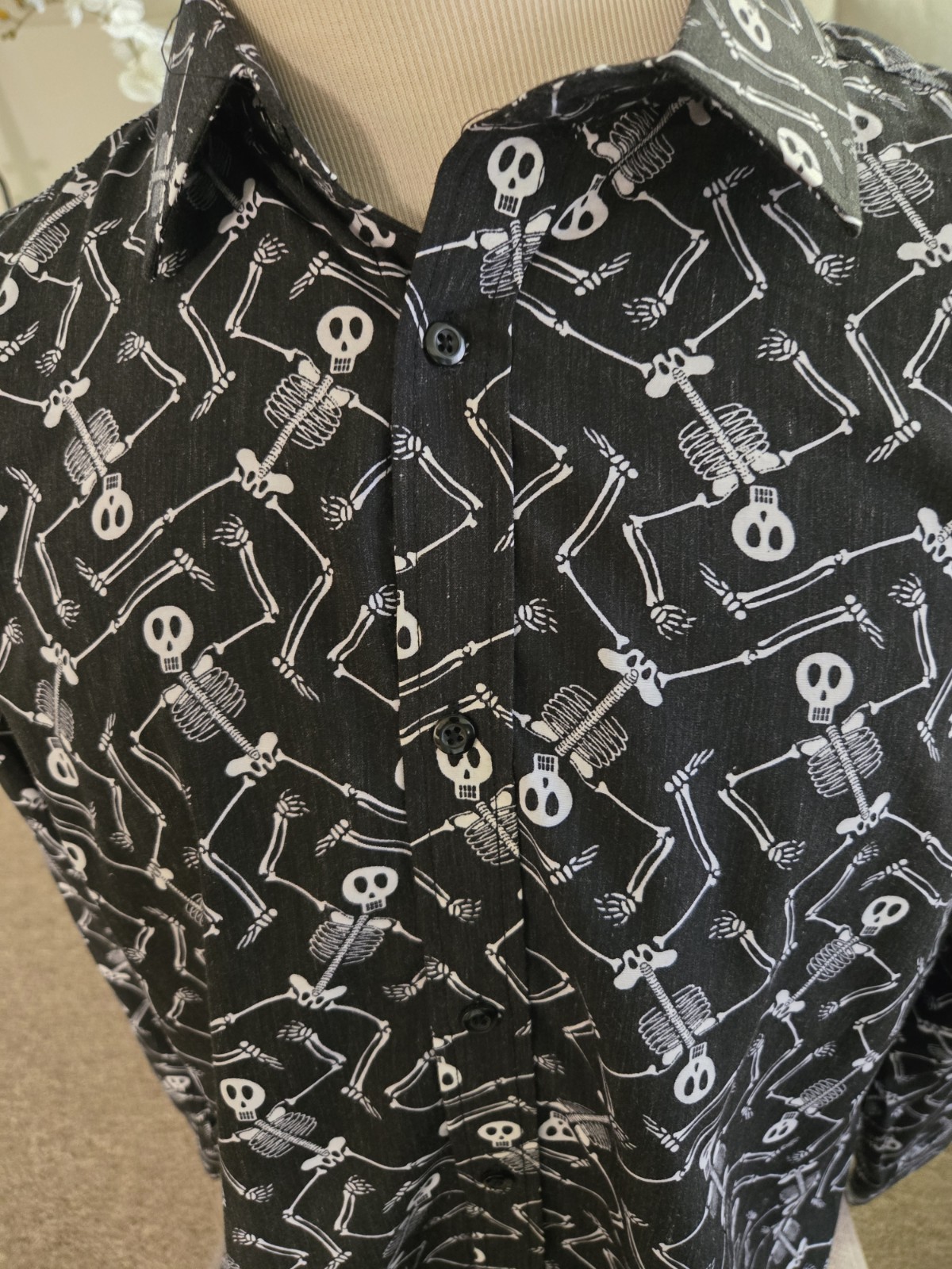 Button Down Skull/Skeleton Shirt - image 3