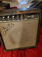 Fender Frontman 15B 15W Solid State Combo Bass Amp, 1-Ch Practice 8 Ohm