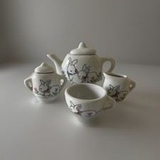 Easter Bunny Miniature Tea Set Porcelain 6 Piece Toy ABC Distributing 1999 Vtg