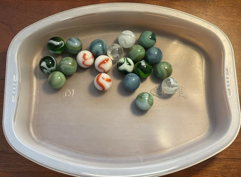 Vintage 1940s Ravenswood Swirl Marbles Lot (20 pcs) w/ Original Star Box – NM - Image 2 of 4