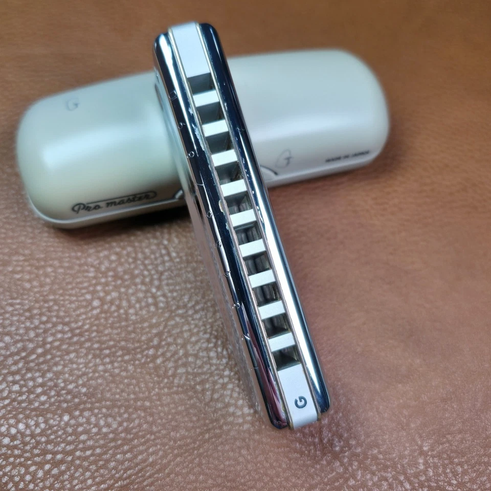 Suzuki Promaster Valved MR-350 Harmonica Key of G Made in Japan w/ Case Retro - Image 4 of 4