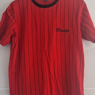 FSBN Herren T-Shirt S Rot/Schwarz gestreift Relaxed Fit Chicago Logo Rundhals