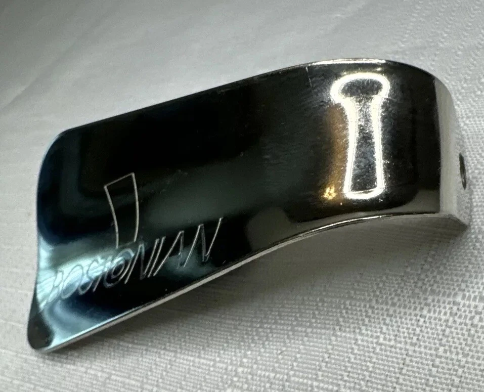 NOS Vintage 3.5 inch Travel Bostonian Chrome Steel Shoe Horn - Image 3 of 4