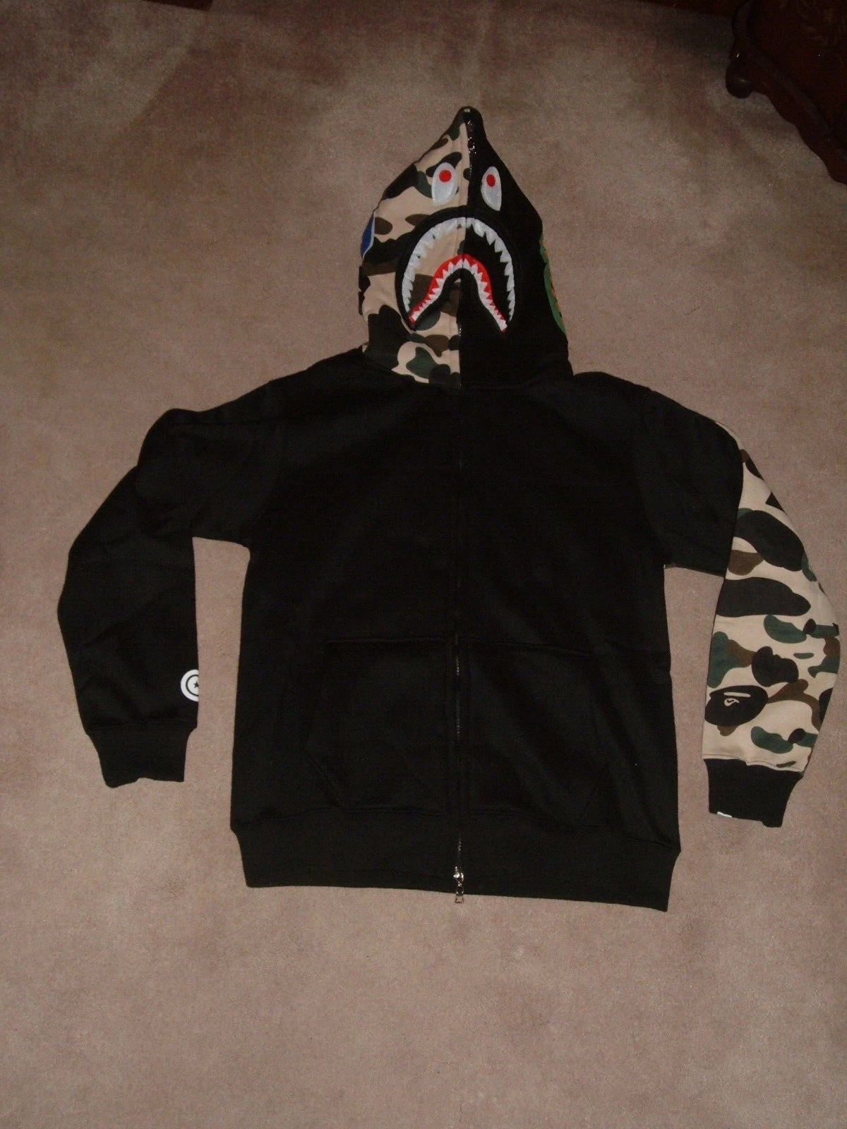 A BATHING APE (BAPE) Felpa con cappuccio e zip intera BAPE WGM Shark nera A Bathing Ape taglia M