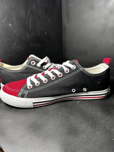 SKICKS Louisville Cardinals Low-Top Shoes Women Size 10, Man 8 (a3) - Picture 11 of 11