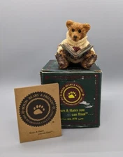 Boyds Bears "Wilson with Love Sonnets" #2007 Heart Sweater Book Valentine's 