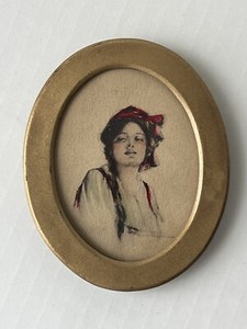 Vintage Oval Hanging Brass Photo Frame #15