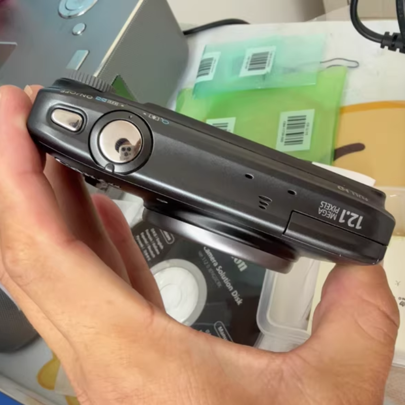 Canon Powershot SX240 HS Digital Compact Camera 12.1 MP Full HD