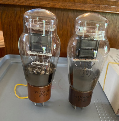 VT-25, Vacuum tubes, tubes, VT-25 10Y matched pair NOS with bakelite base