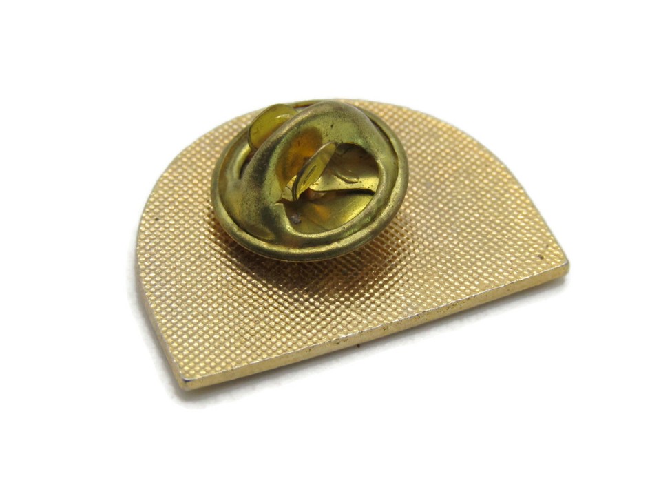 Diamond Classic BPA Pin Kansas Yellow Background & Gold Tone eBay