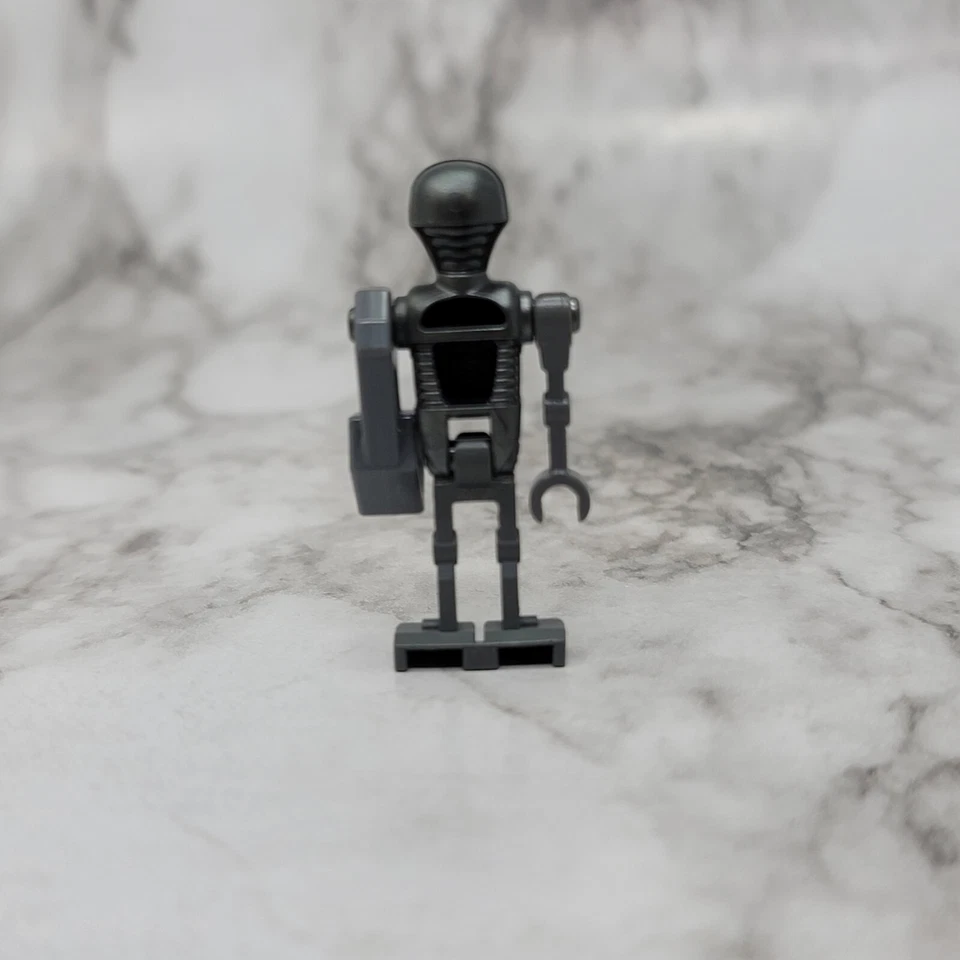 Lego 2-1B Medical Droid Minifigure Star Wars 8096 - Image 2 of 2