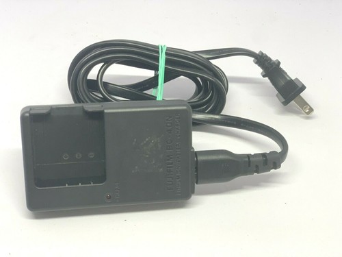 Fujifilm BC-40N Lithium ion Battery Charger With Power Class 2 Battery Charger