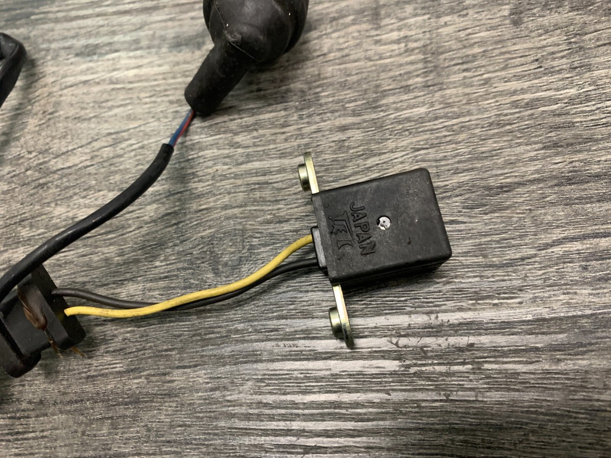 エミールガレ Kawasaki 1998-2003 ZX9R Ninja OEM Pulsing Pulser Pulsar Coil